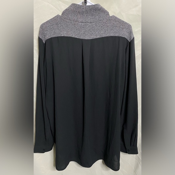 Loft Sweater/Blouse - Picture 4 of 5